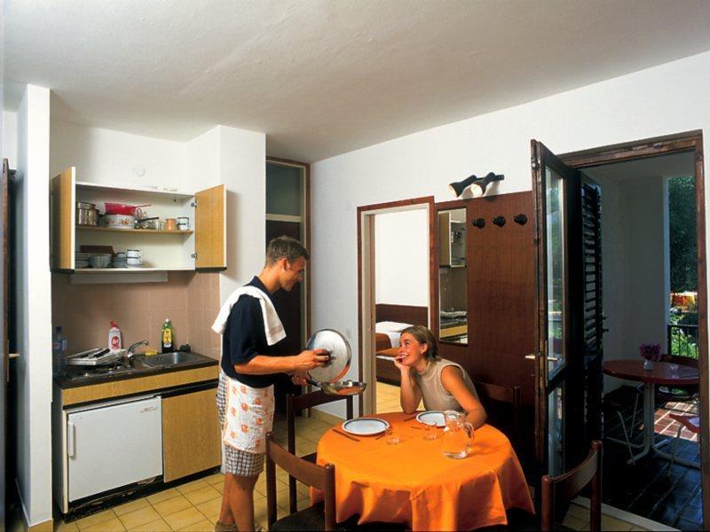 Aminess Vival Port9 Residence Корчула Екстер'єр фото